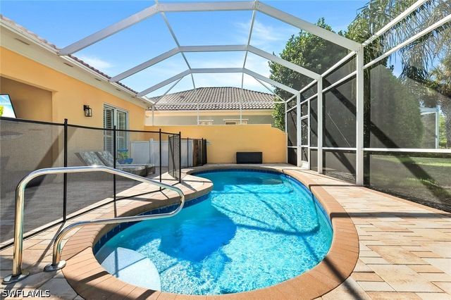 28032 Eagle Ray CT, Bonita Springs, FL 34135