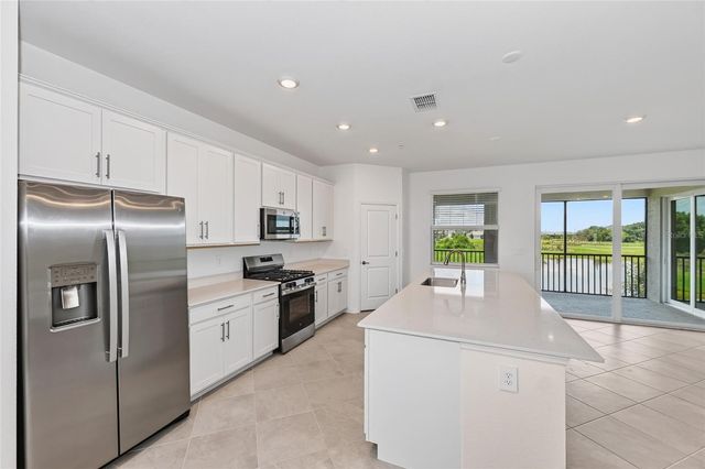 19226 CHERRYSTONE WAY 102, Bradenton, FL 34211