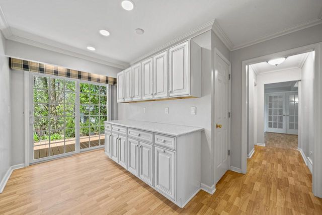1010 Jenkins DRIVE, Fontana, WI 53125