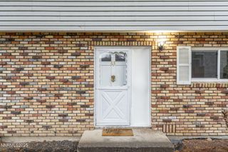 63 Smithridge Park, Reno, NV 89502