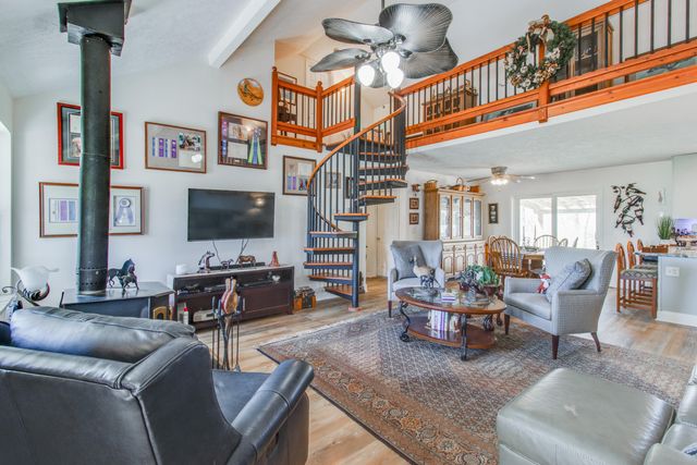 1080 Fox Young Road, Wagener, SC 29164