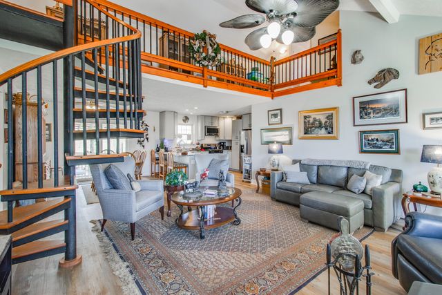 1080 Fox Young Road, Wagener, SC 29164