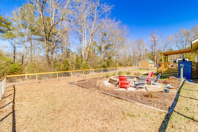 1080 Fox Young Road, Wagener, SC 29164