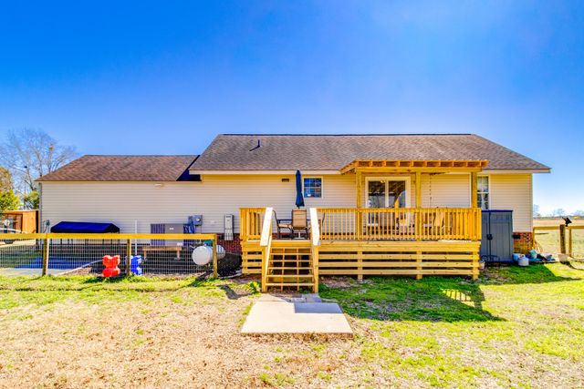1080 Fox Young Road, Wagener, SC 29164
