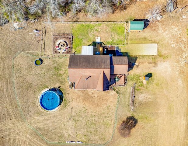 1080 Fox Young Road, Wagener, SC 29164