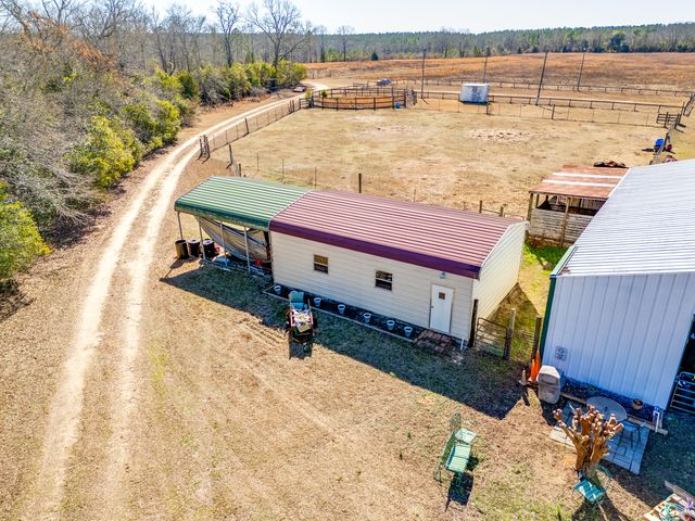 1080 Fox Young Road, Wagener, SC 29164