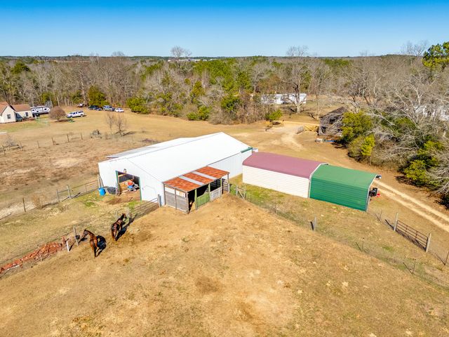 1080 Fox Young Road, Wagener, SC 29164