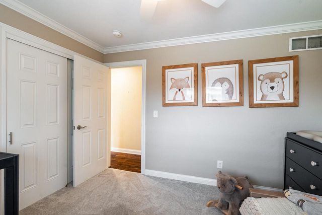 21710 W Ann Louise COURT, New Berlin, WI 53146