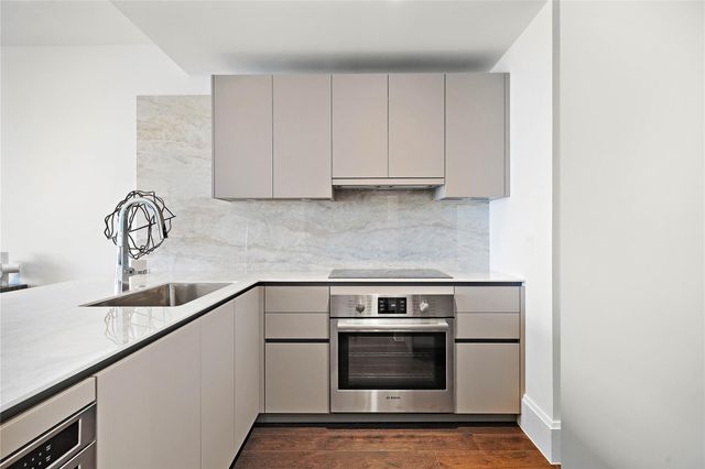 1701 Hermann Drive 25A, Houston, TX 77004