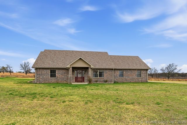 16145 EW 255th Road, Nowata, OK 74048