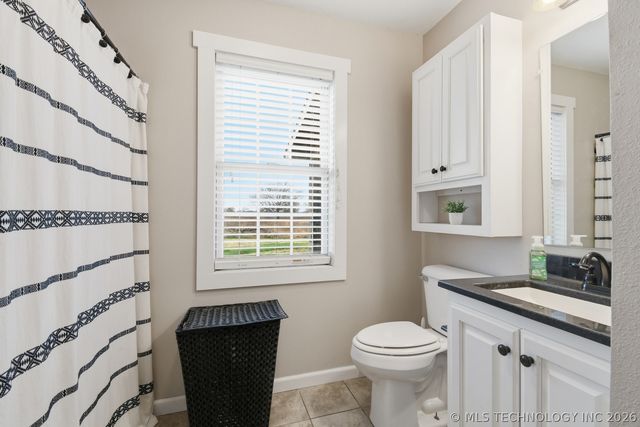 16145 EW 255th Road, Nowata, OK 74048