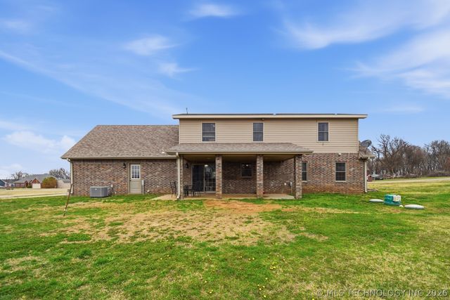 16145 EW 255th Road, Nowata, OK 74048