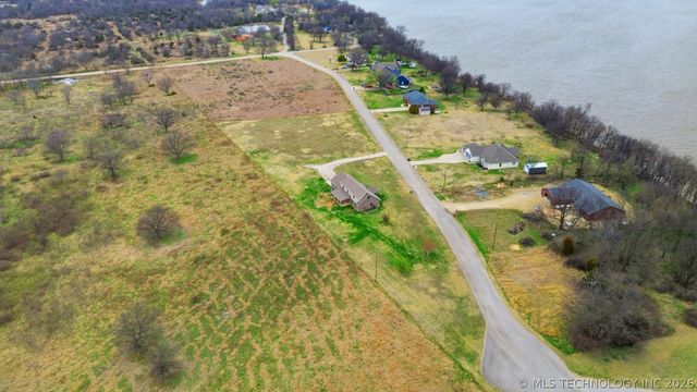 16145 EW 255th Road, Nowata, OK 74048