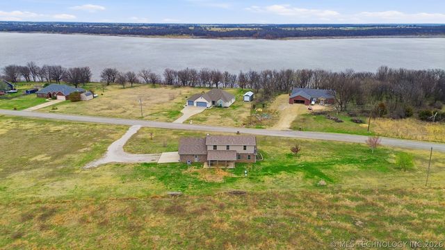 16145 EW 255th Road, Nowata, OK 74048