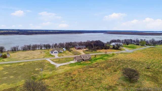 16145 EW 255th Road, Nowata, OK 74048