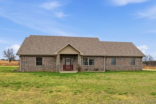 16145 EW 255th Road, Nowata, OK 74048