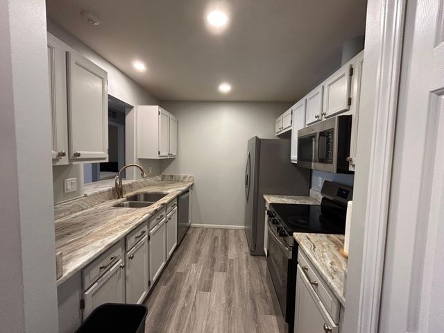 4035 Cornerstone Drive, Canton, MI 48188