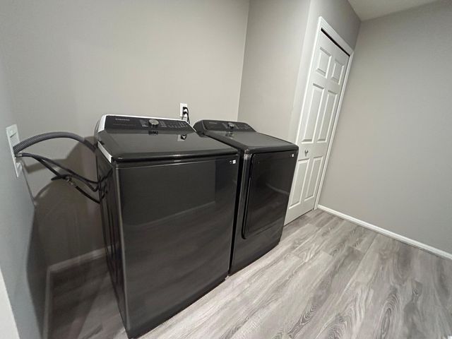 4035 Cornerstone Drive, Canton, MI 48188