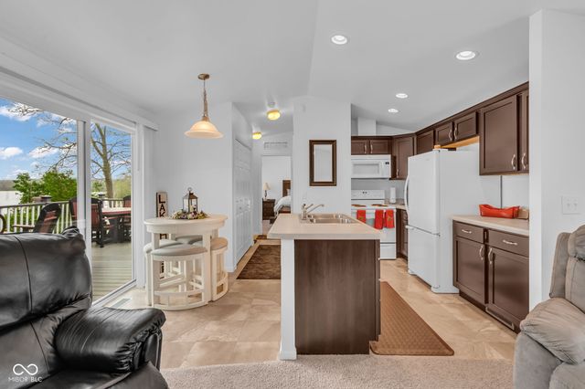 4016 Van Bibber Lake Estate, Greencastle, IN 46135