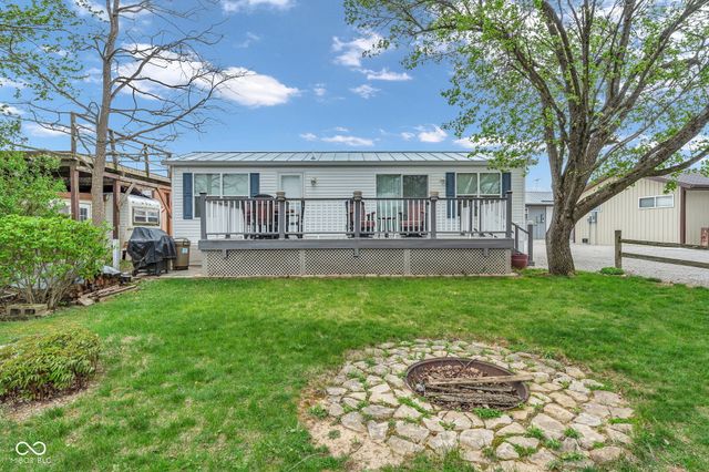 4016 Van Bibber Lake Estate, Greencastle, IN 46135