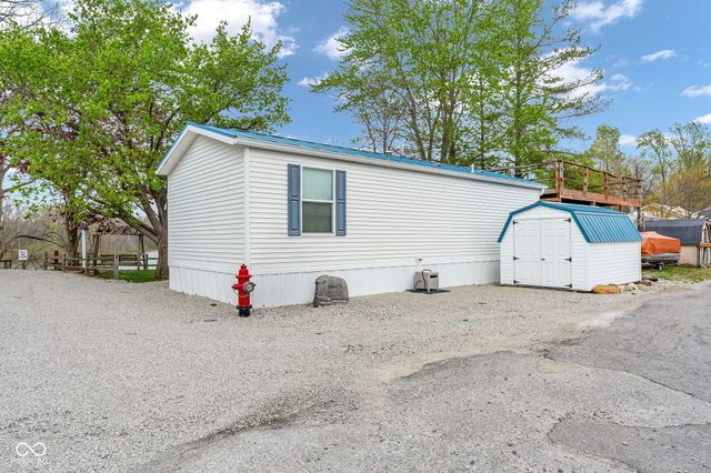 4016 Van Bibber Lake Estate, Greencastle, IN 46135