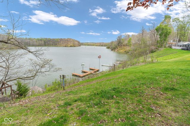 4016 Van Bibber Lake Estate, Greencastle, IN 46135