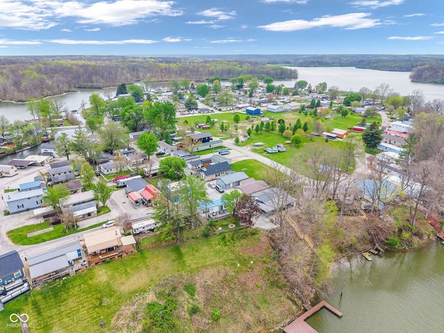 4016 Van Bibber Lake Estate, Greencastle, IN 46135