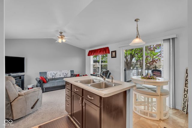 4016 Van Bibber Lake Estate, Greencastle, IN 46135