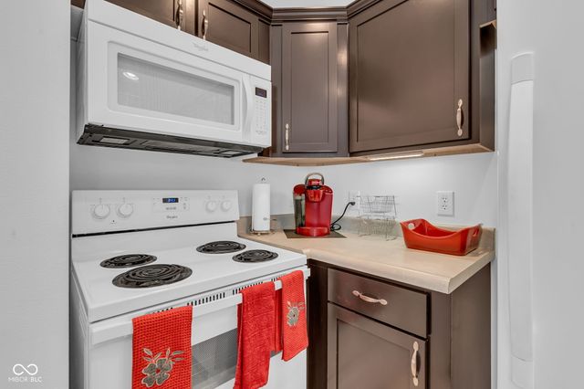 4016 Van Bibber Lake Estate, Greencastle, IN 46135