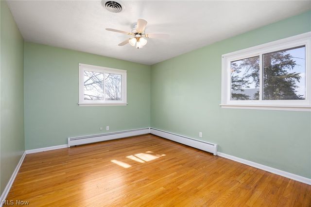 5220 Center Road, Brunswick Hills, OH 44212