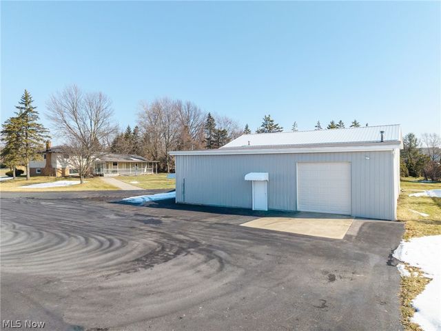 5220 Center Road, Brunswick Hills, OH 44212