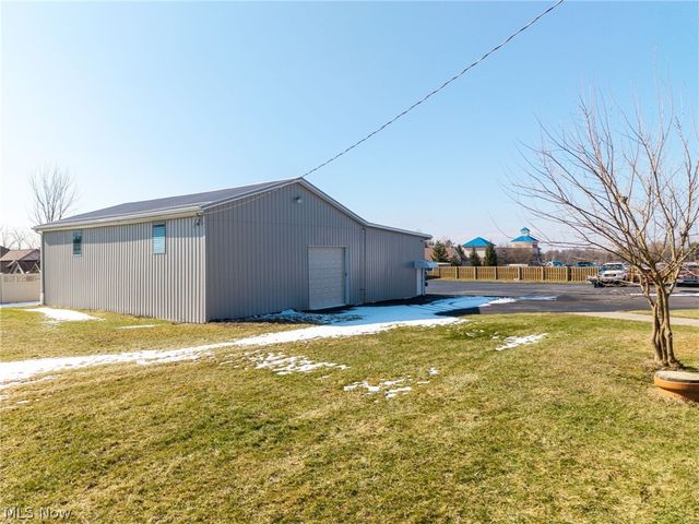 5220 Center Road, Brunswick Hills, OH 44212