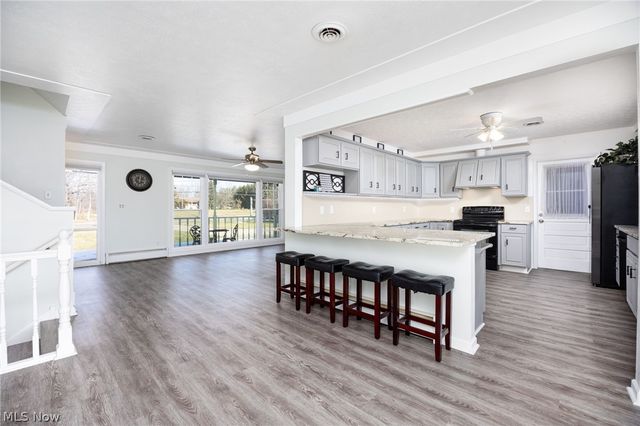 5220 Center Road, Brunswick Hills, OH 44212