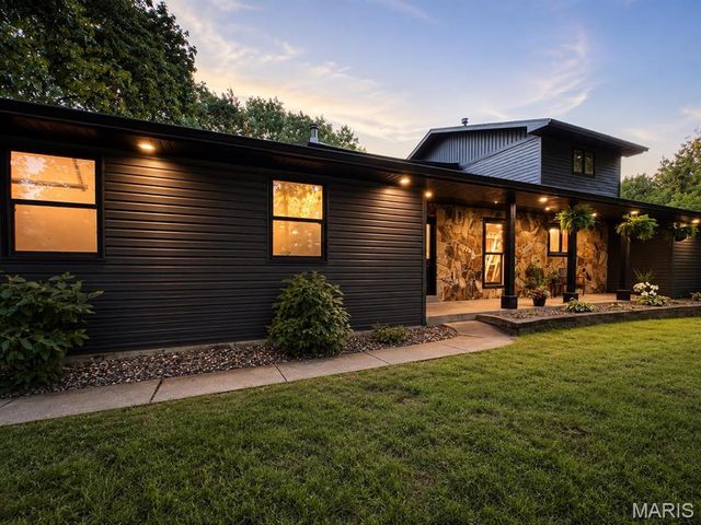 11 Brushy Hill Court, O'fallon, MO 63366
