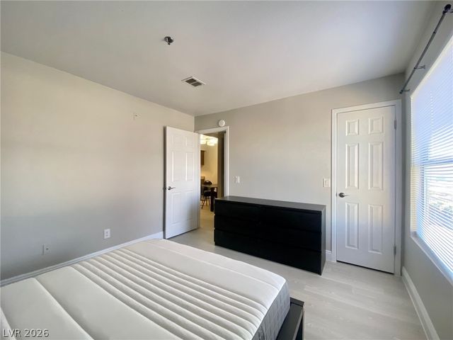4200 South Valley View Boulevard 2100, Las Vegas, NV 89103