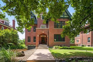 6214 Pershing Avenue, St Louis, MO 63130