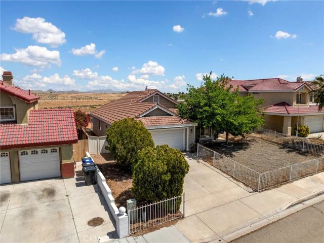 16383 Salinas, Victorville, CA 92394