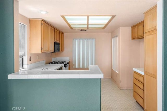 16383 Salinas, Victorville, CA 92394