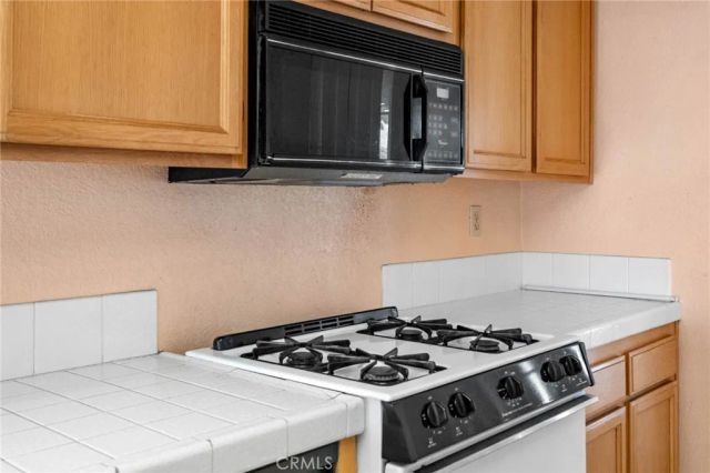 16383 Salinas, Victorville, CA 92394