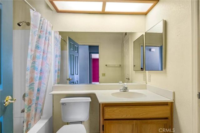 16383 Salinas, Victorville, CA 92394