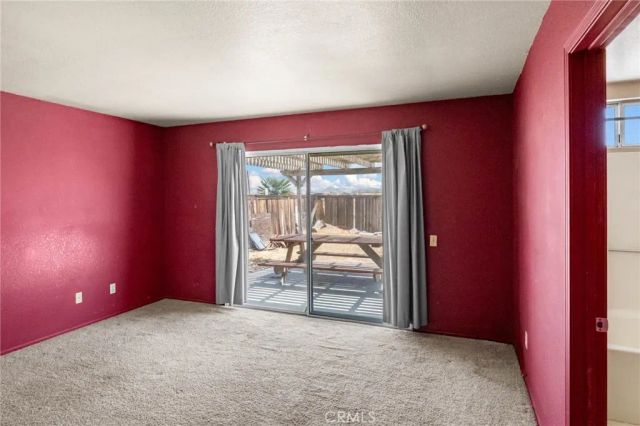16383 Salinas, Victorville, CA 92394