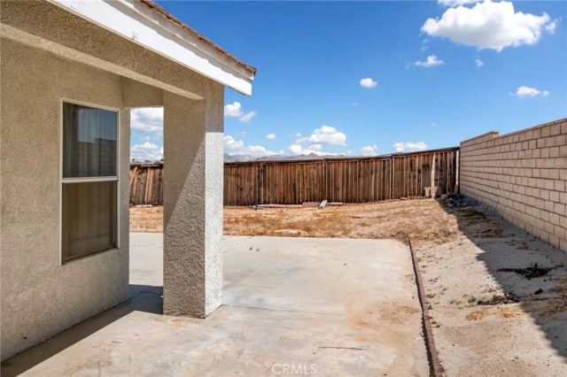 16383 Salinas, Victorville, CA 92394