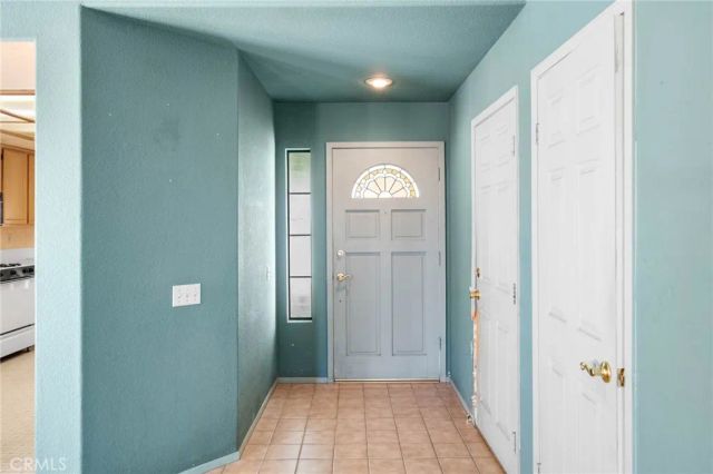 16383 Salinas, Victorville, CA 92394
