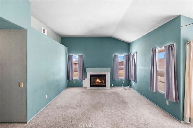 16383 Salinas, Victorville, CA 92394