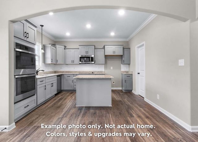 113 Sweet Clover Ct, Clarksville, TN 37040