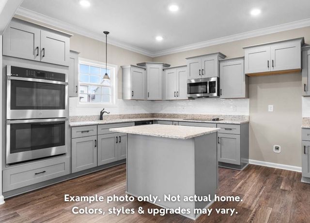 113 Sweet Clover Ct, Clarksville, TN 37040