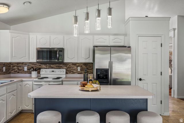 7830 S CEDAR LOOP DR, South Weber, UT 84405