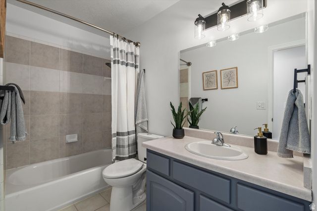 7830 S CEDAR LOOP DR, South Weber, UT 84405