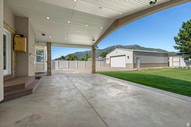 7830 S CEDAR LOOP DR, South Weber, UT 84405
