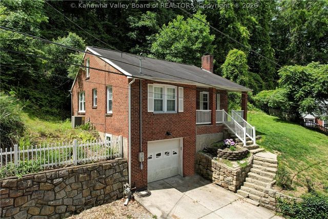 1207 Olson Road, Charleston, WV 25314
